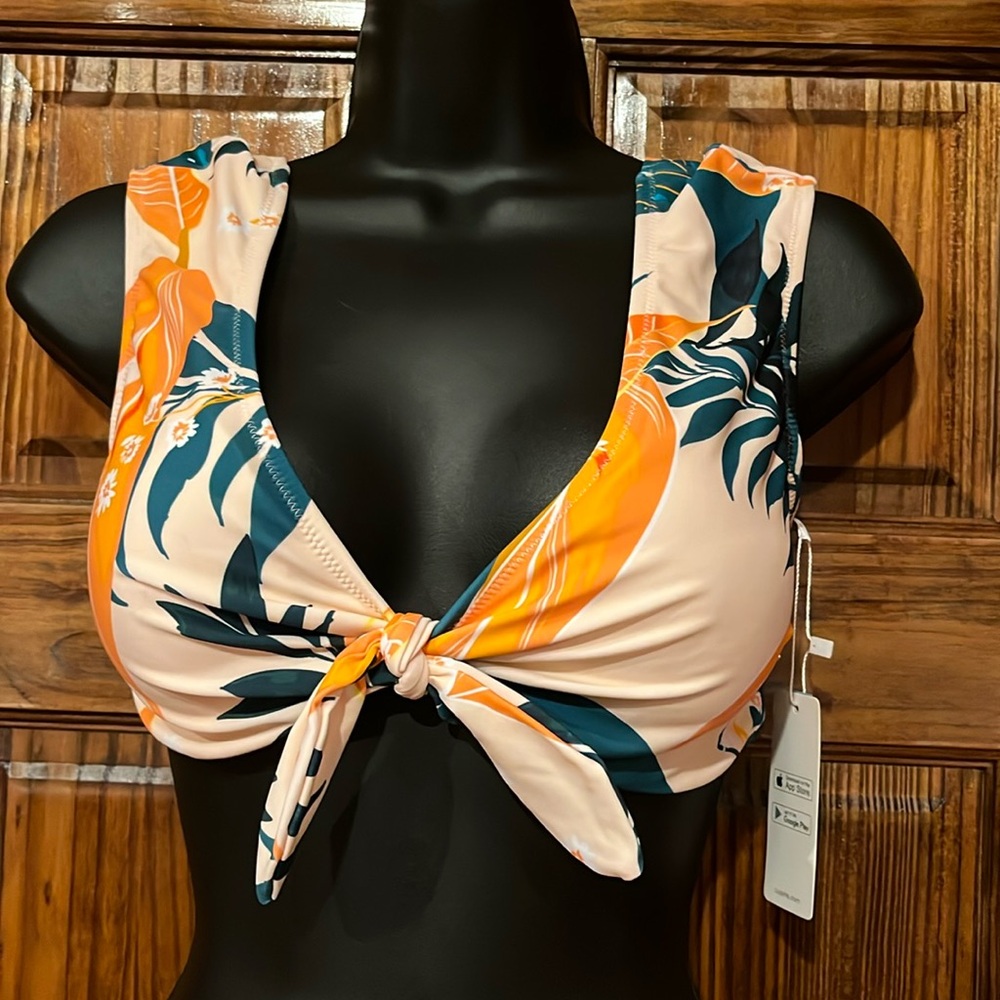 NWT Tropical Print Bikini Top
